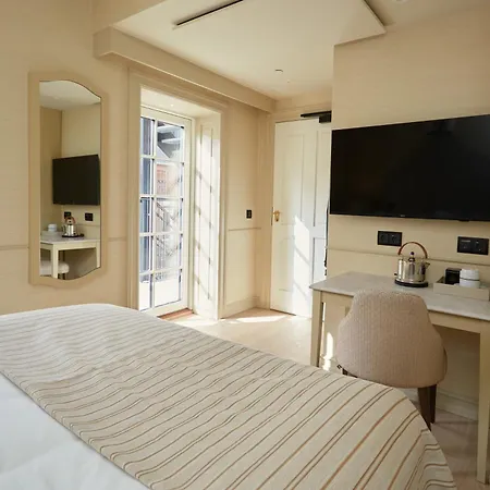 Hotel Henriks 4*